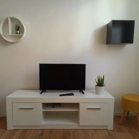 Falkennest-lu Apartment *
